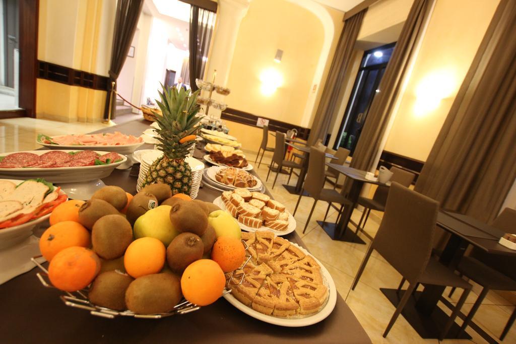โรงแรมโมกินบา บาเวียรา มิลาน ภายนอก รูปภาพ